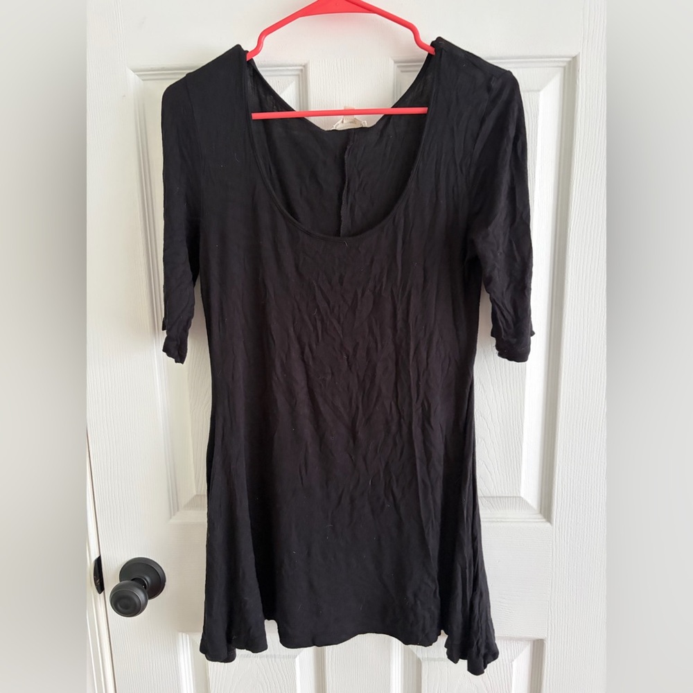 Zenana Outfitters Black Scoop Neck Tunic Top